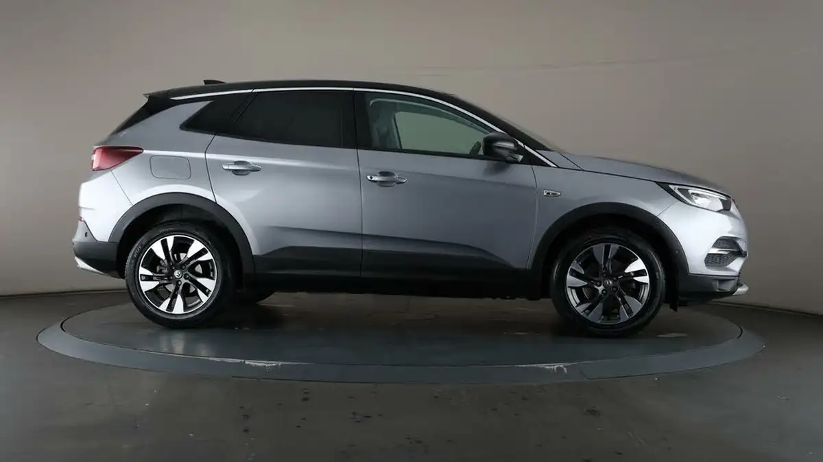 2020-vauxhall-grandland-x-12-sri-nav-auto-big-8