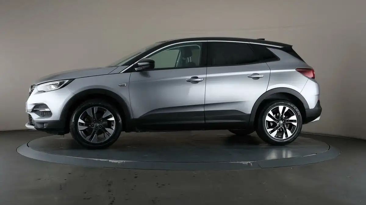 2020-vauxhall-grandland-x-12-sri-nav-auto-big-30