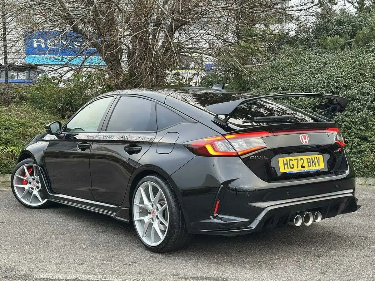 2023-honda-civic-20-i-vtec-type-r-big-2