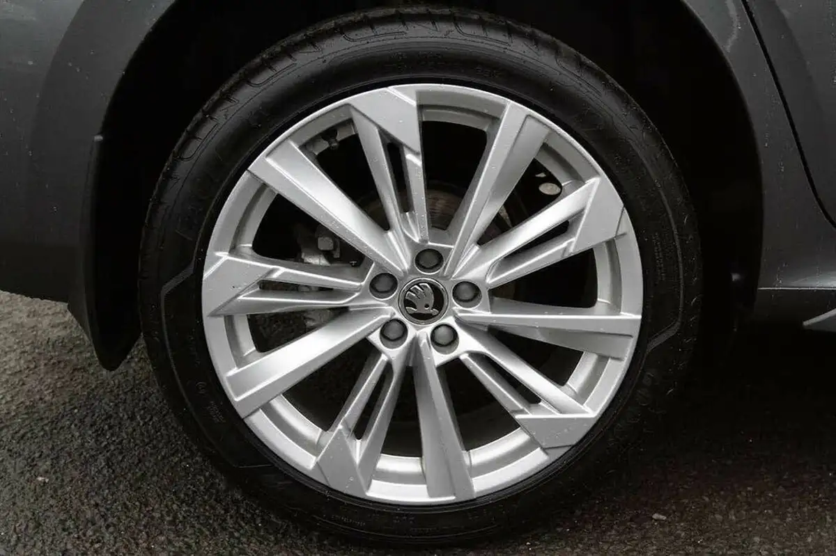 2024-skoda-kamiq-15-tsi-se-l-executive-dsg-big-12