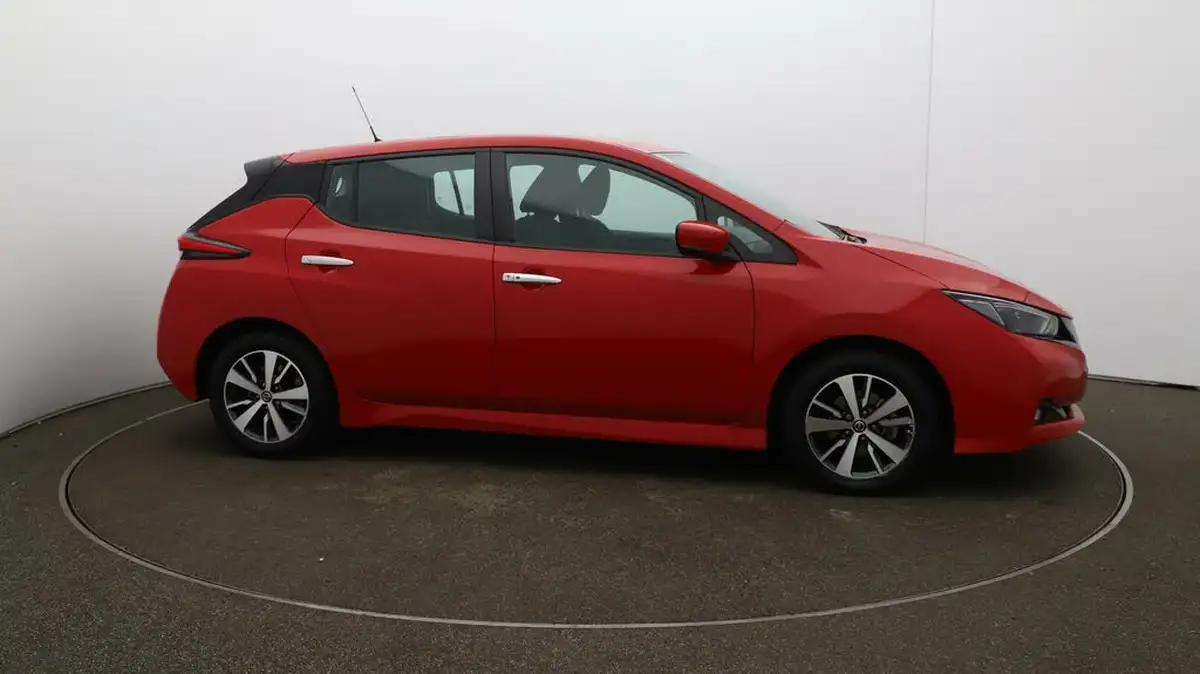 2022-nissan-leaf-e-acenta-big-40