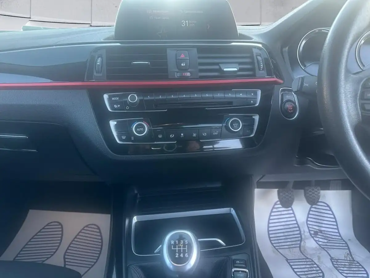 2018-bmw-1-series-15-118i-se-5d-big-8
