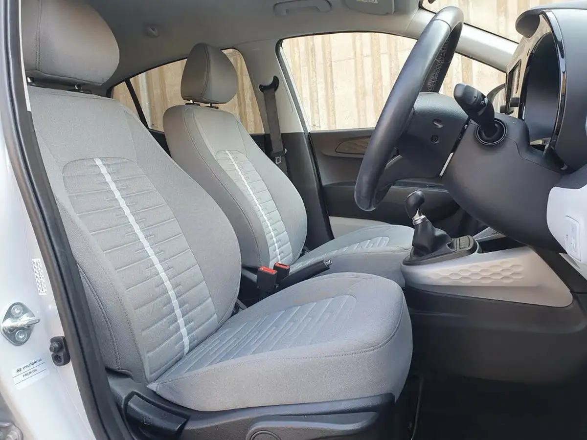 2023-hyundai-i10-10-premium-big-11