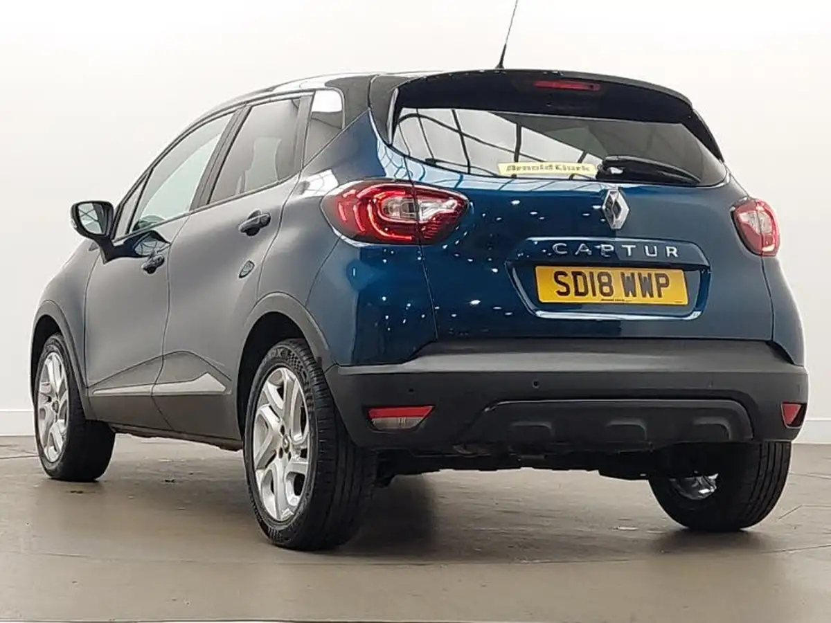 2018-renault-captur-09-tce-iconic-big-1