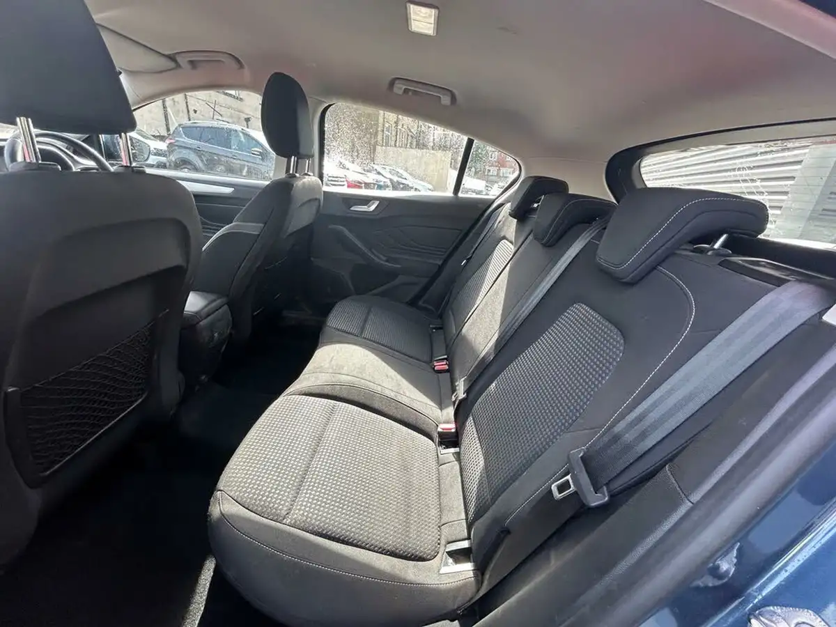 2020-ford-focus-15-zetec-95ps-hatchback-big-7