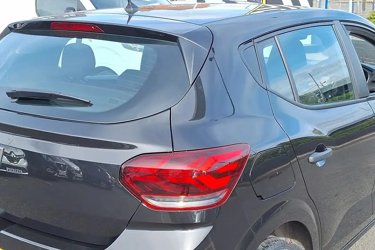 2021-dacia-sandero-10-tce-essential-90bhp-big-18