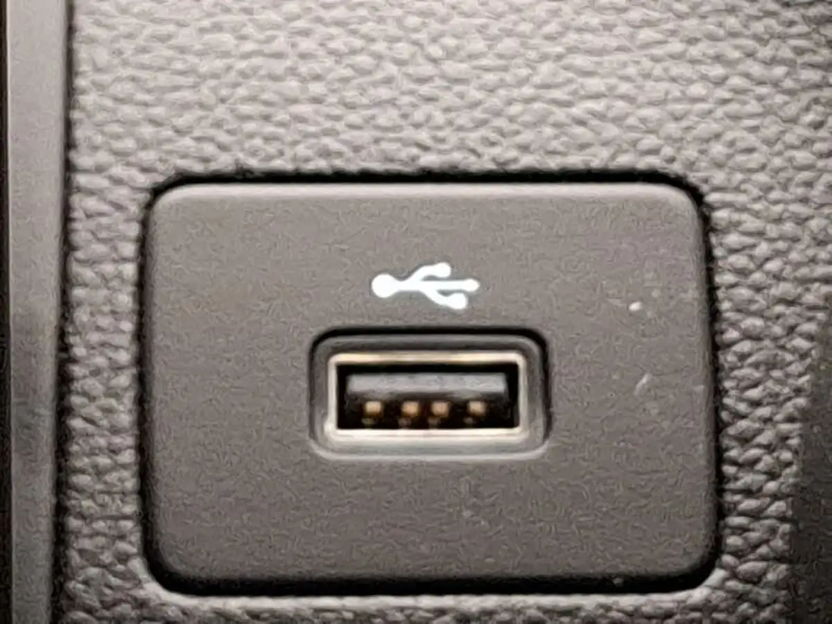 2024-dacia-sandero-10-tce-expression-90bhp-big-14