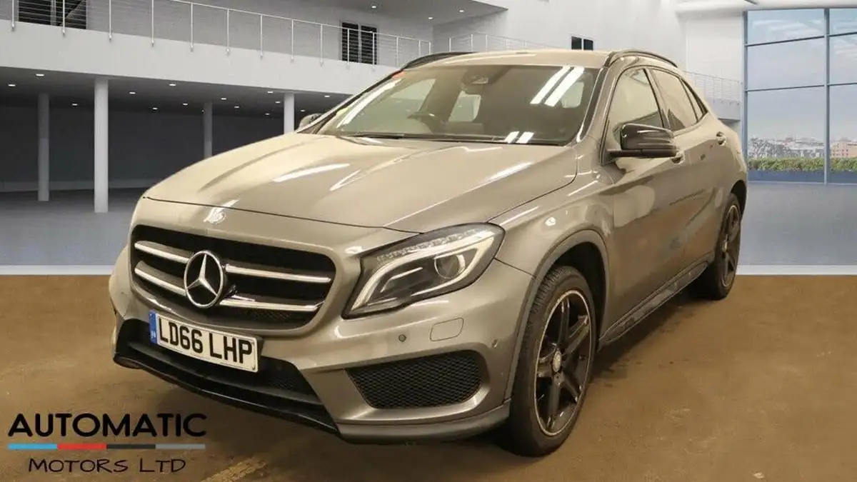 2016-mercedes-benz-gla-class-21d-gla-220d-amg-line-premiumss-7g-dct-big-0