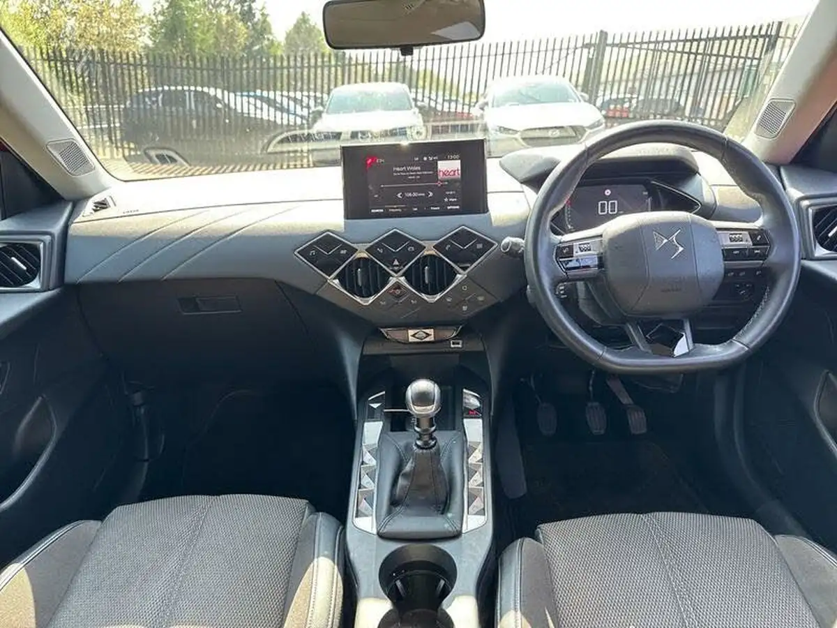 2022-ds-ds-3-crossback-12-puretech-bastille-100ps-big-9