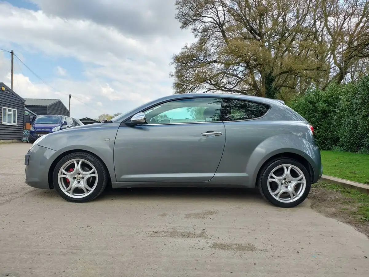 2012-alfa-romeo-mito-16td-veloce-big-14