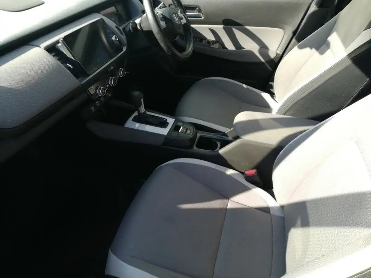 2020-honda-jazz-15-i-mmd-crosstar-ex-big-4