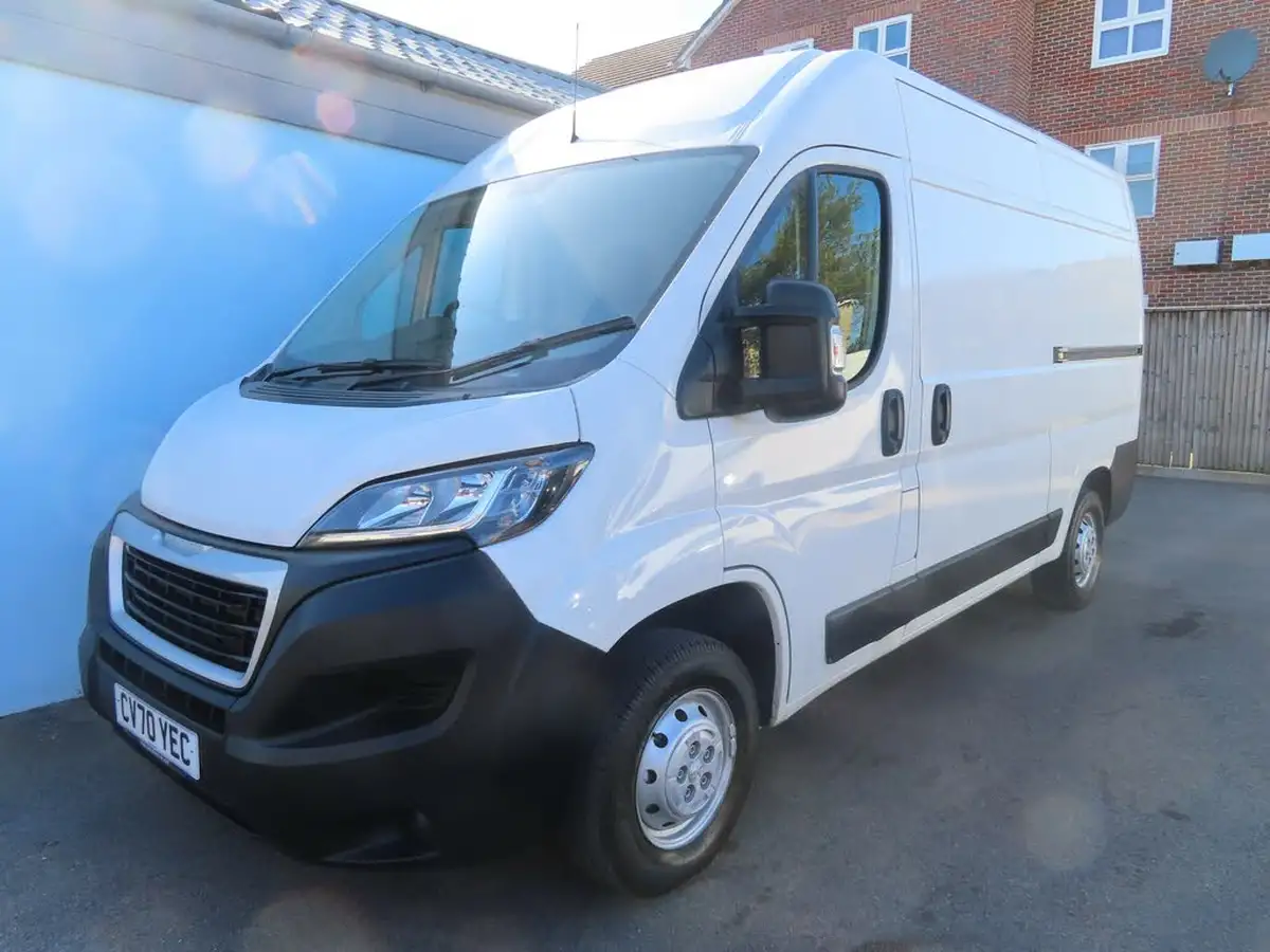 2020-peugeot-boxer-22-bluehdi-professional-335-l2-h2-big-4