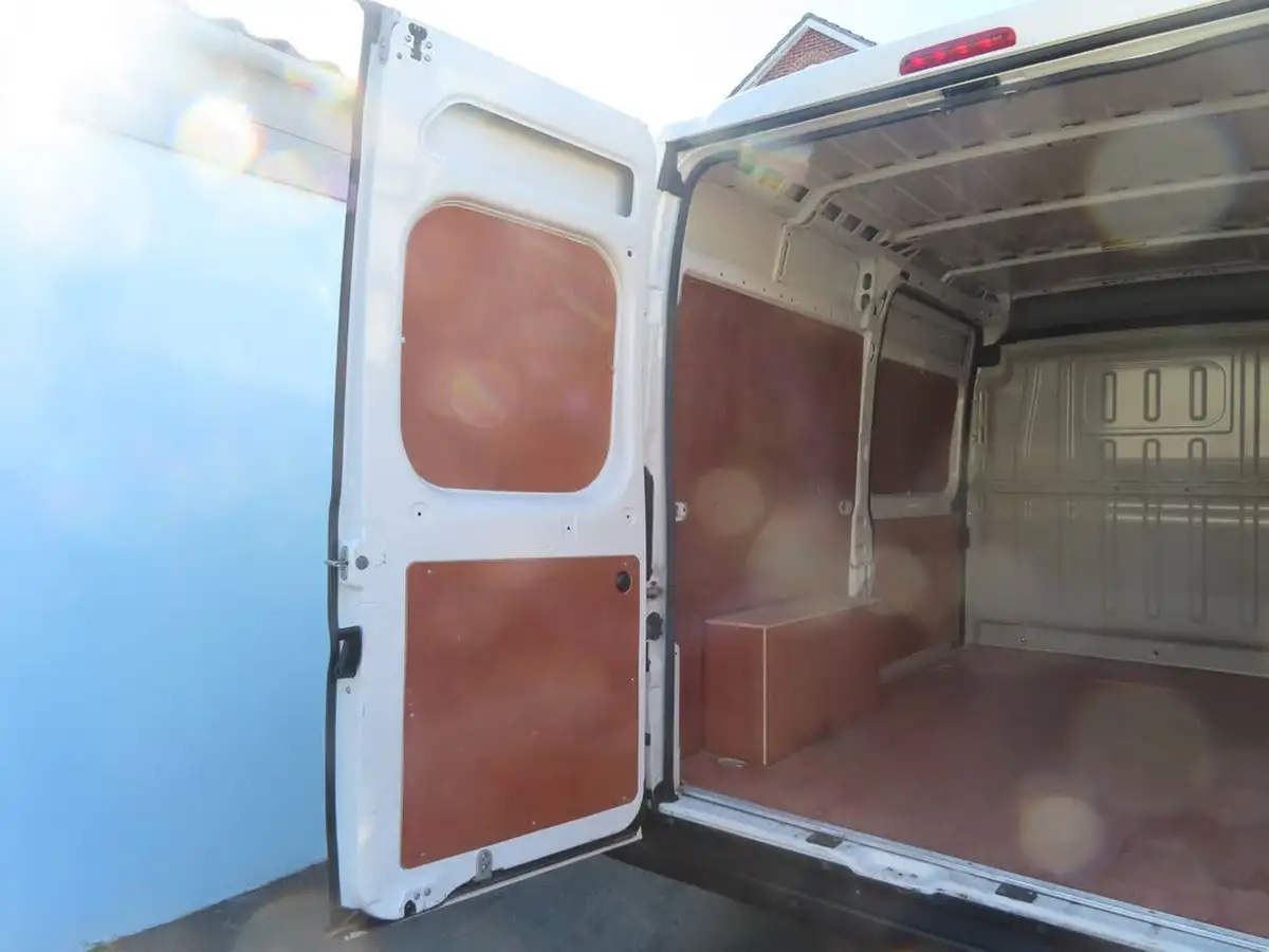 2020-peugeot-boxer-22-bluehdi-professional-335-l2-h2-big-40