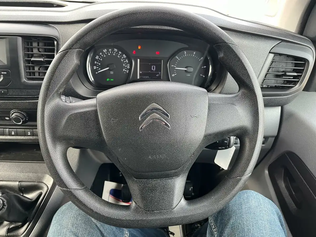 2020-citroen-dispatch-15bluehdi-x-m-1000-big-12