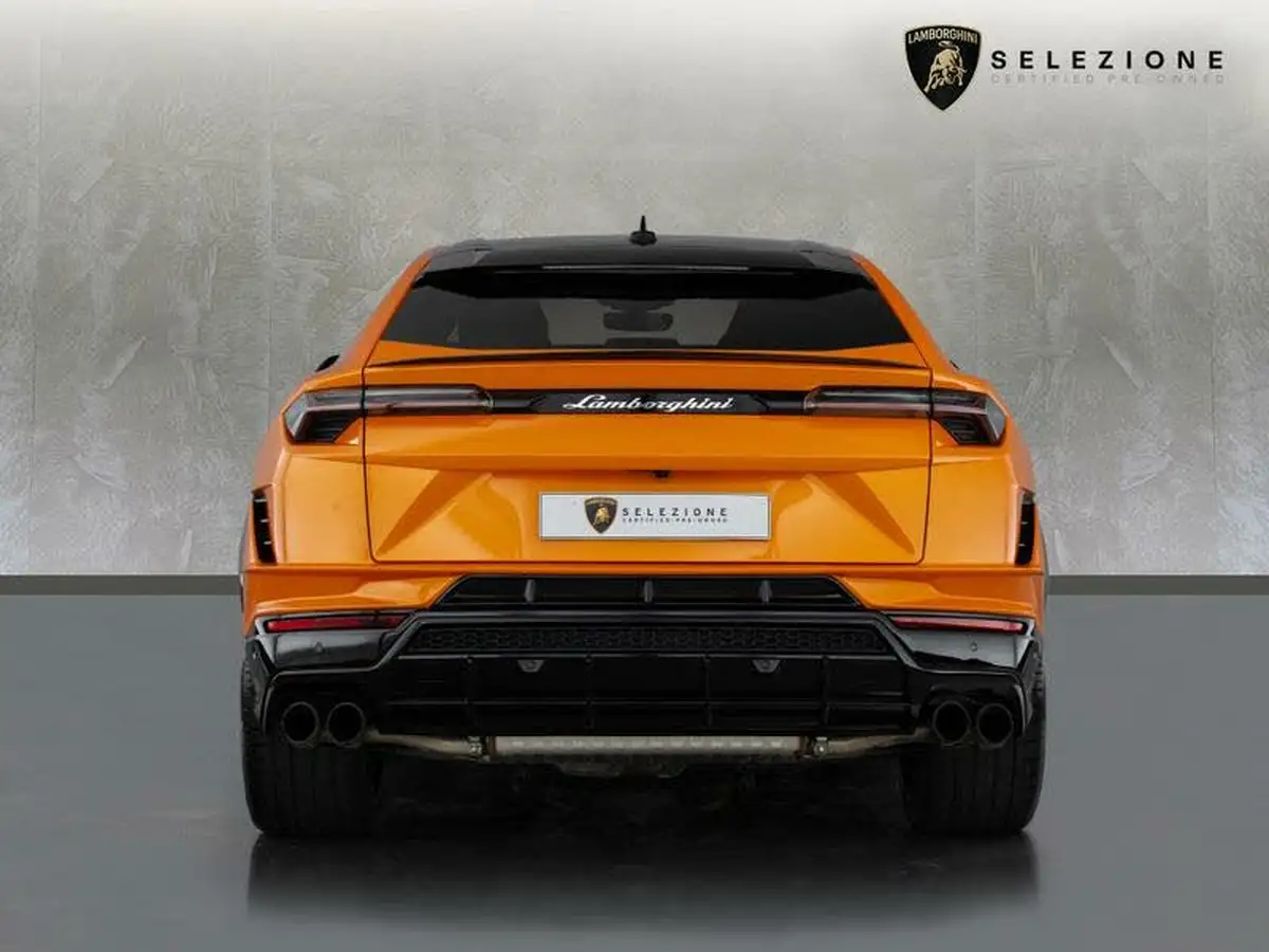 2024-lamborghini-urus-40-no-trim-big-3