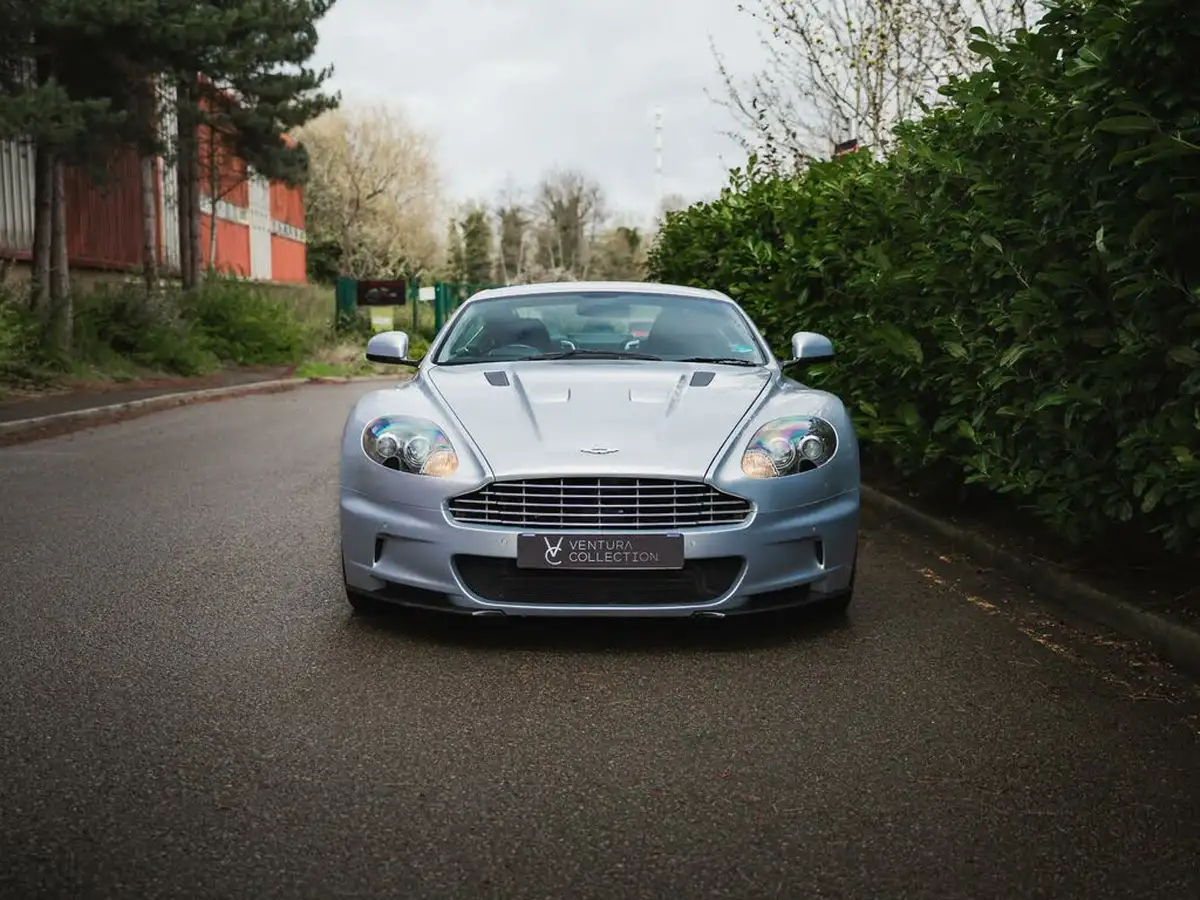 2011-aston-martin-dbs-60-touchtronic-big-1