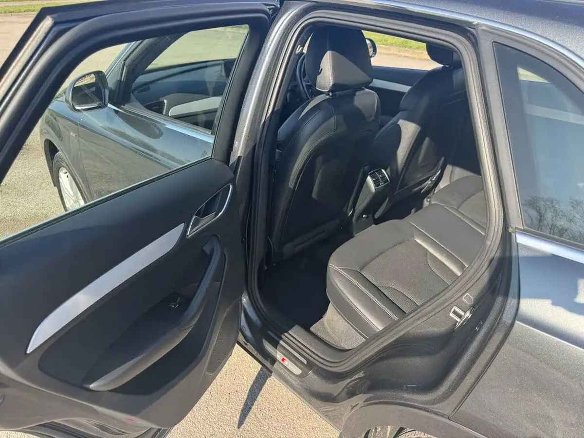 2018-audi-q3-20-tdi-s-line-edition-big-21