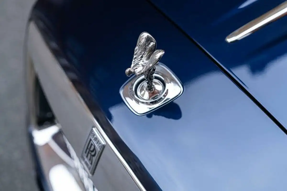 2021-rolls-royce-wraith-66-big-23