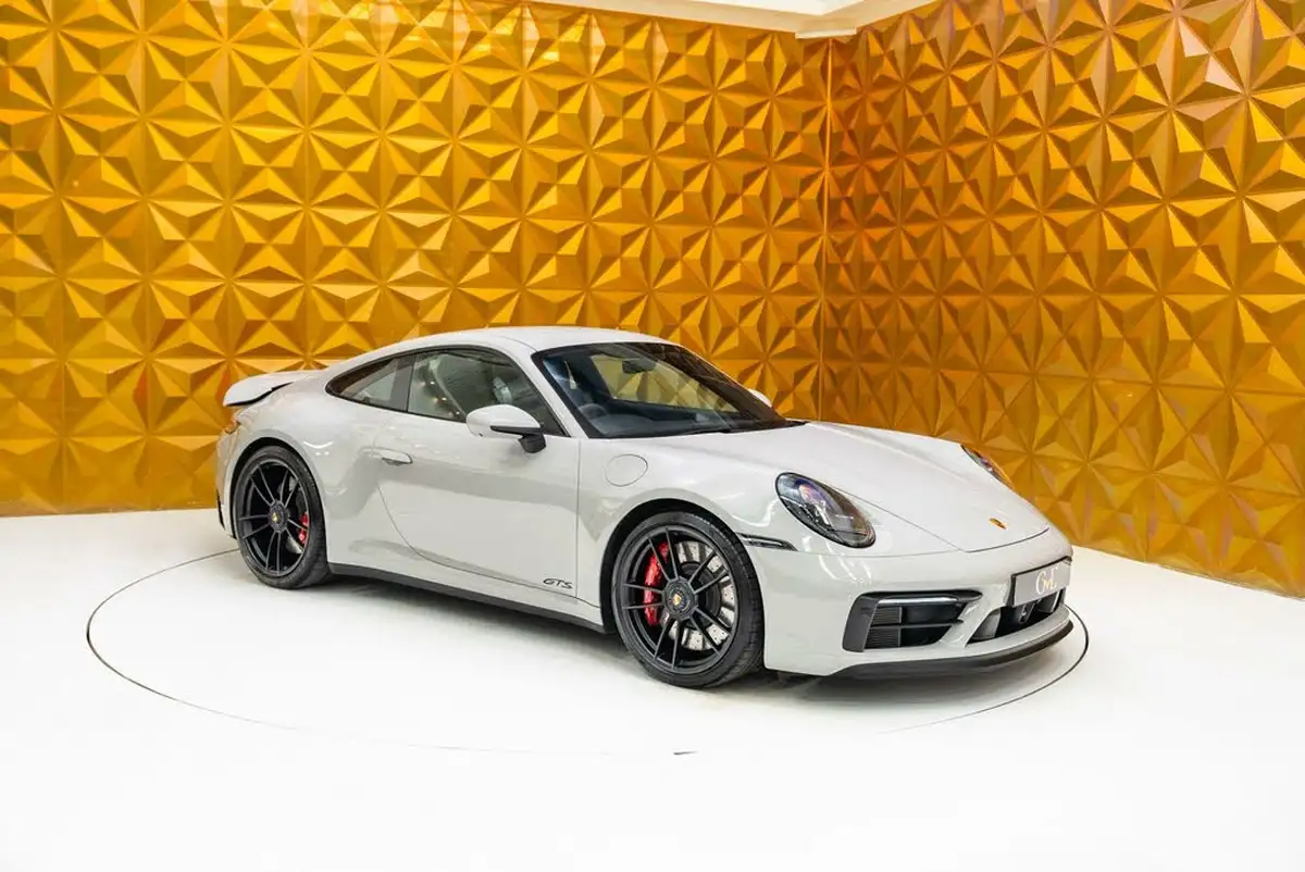 2023-porsche-911-30-carrera-4-gts-coupe-pdk-big-27