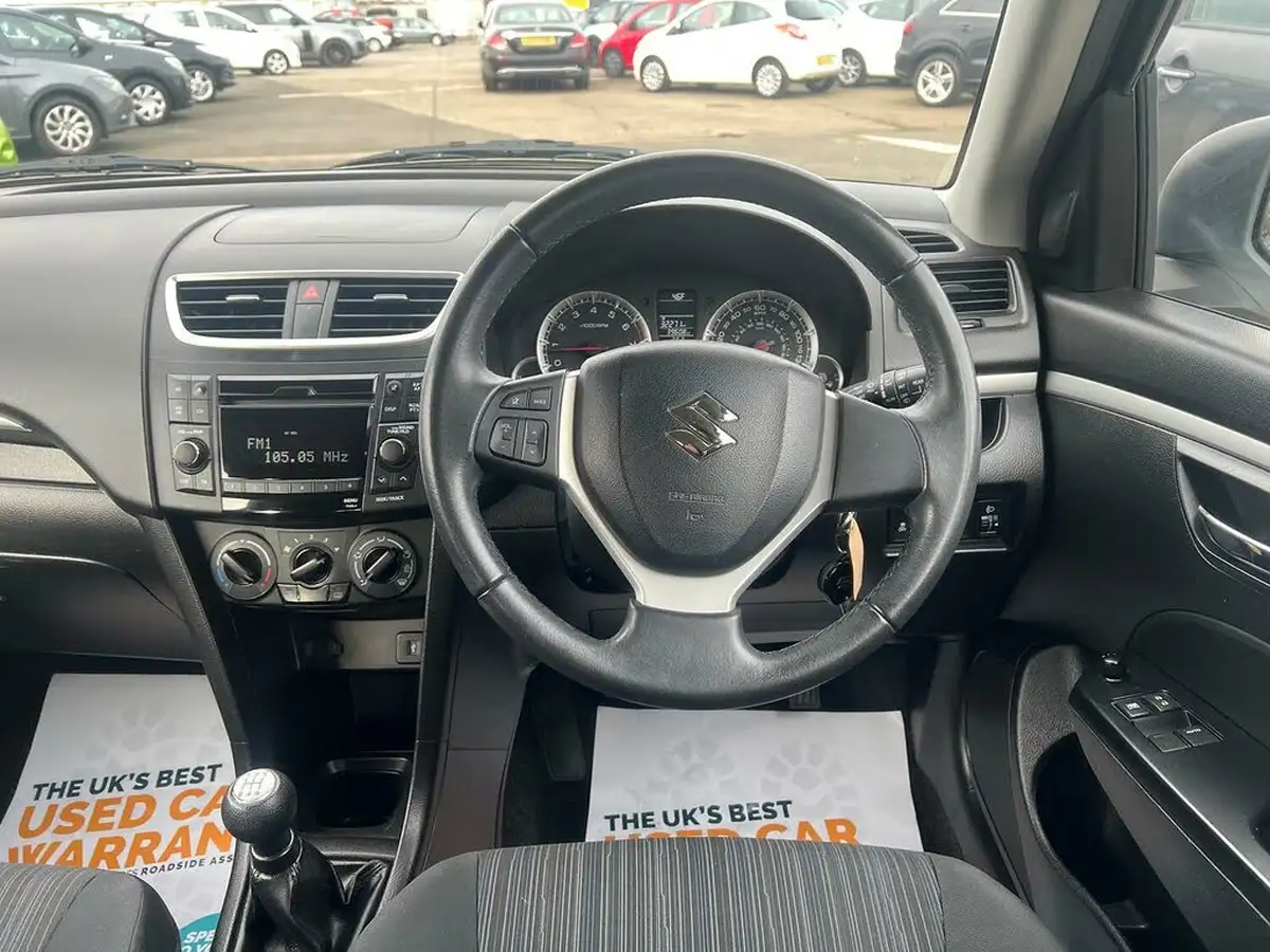2015-suzuki-swift-12-sz2-3d-big-9