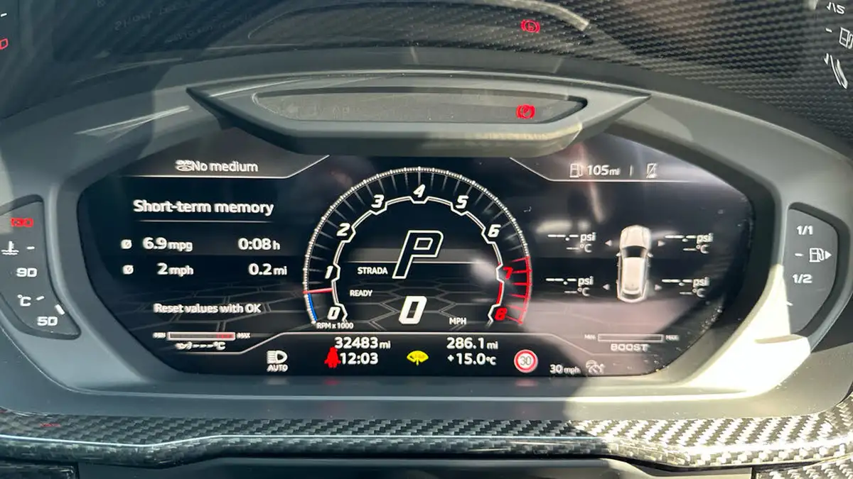 2022-lamborghini-urus-40-no-trim-big-19