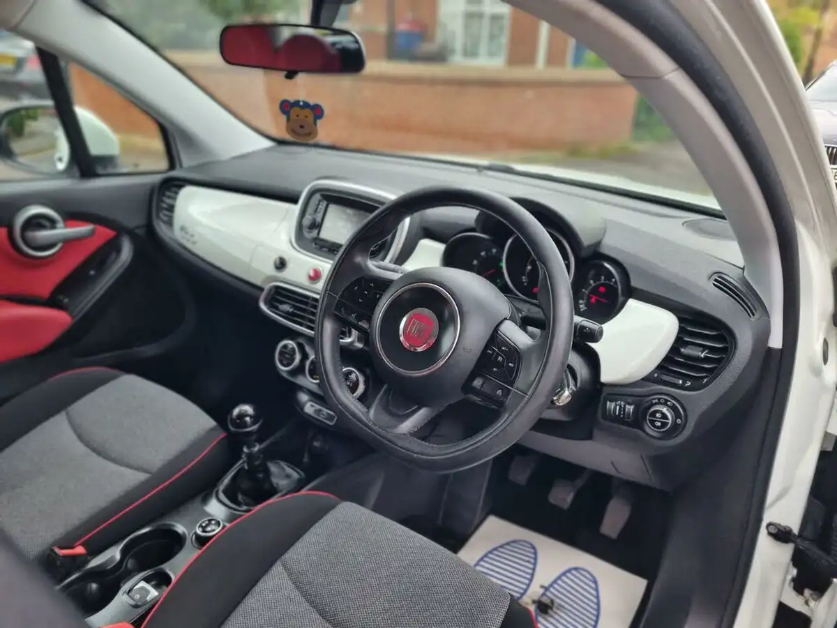 2015-fiat-500x-14-pop-star-opening-edition-big-22
