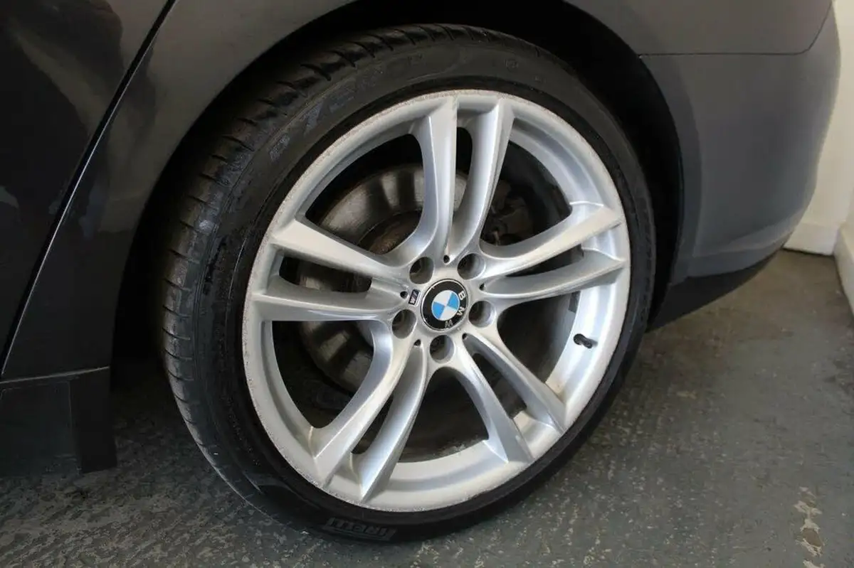 2013-bmw-7-series-30td-730d-m-sport-big-49