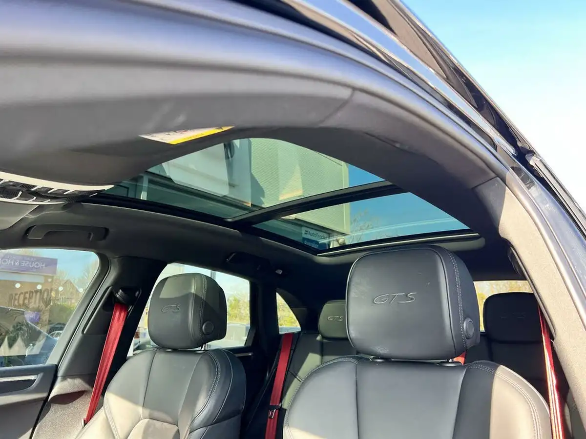 2020-porsche-macan-29-v6-gts-big-21