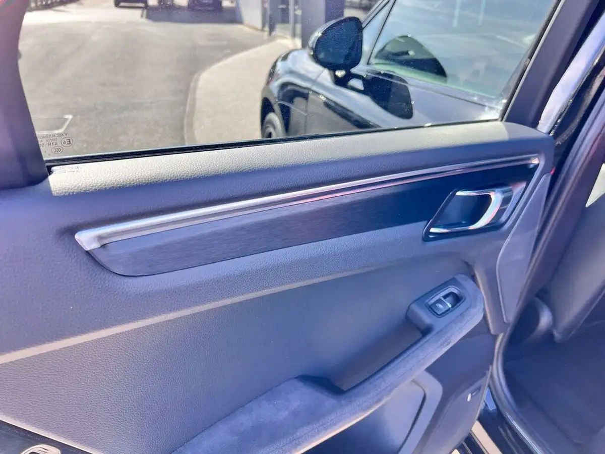2020-porsche-macan-29-v6-gts-big-69