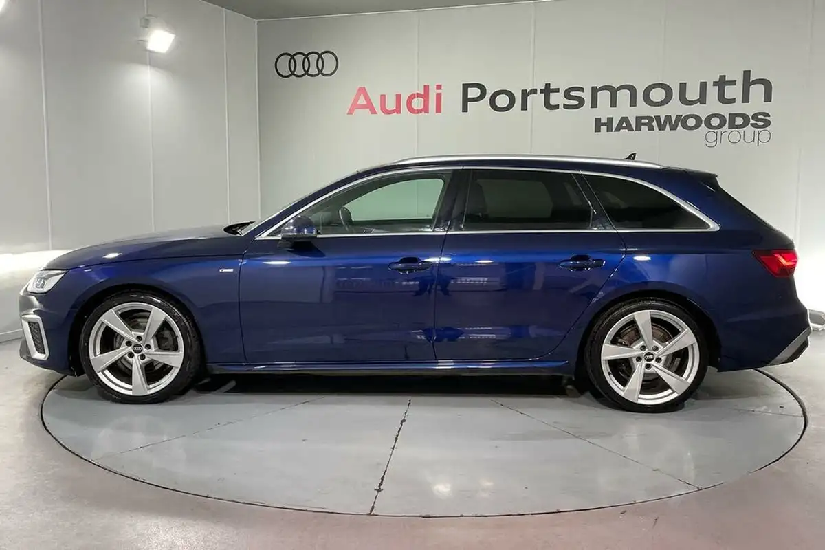 2021-audi-a4-avant-20-35-tdi-s-line-big-10