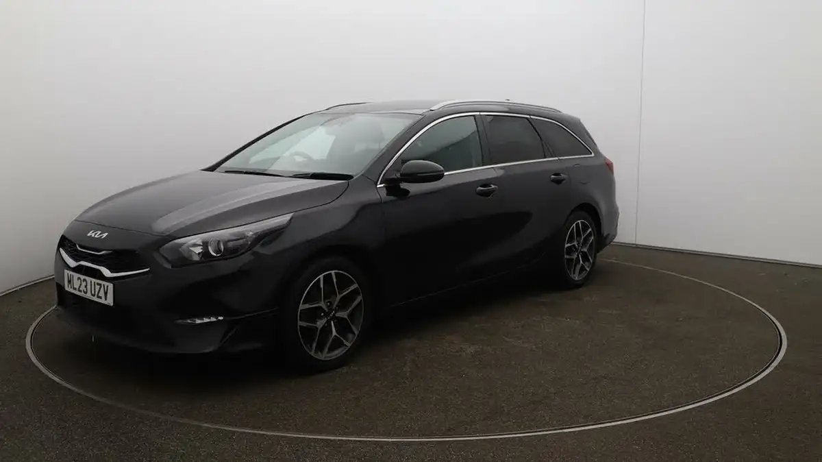 2022-kia-ceed-15-t-gdi-3-sportswagon-big-3