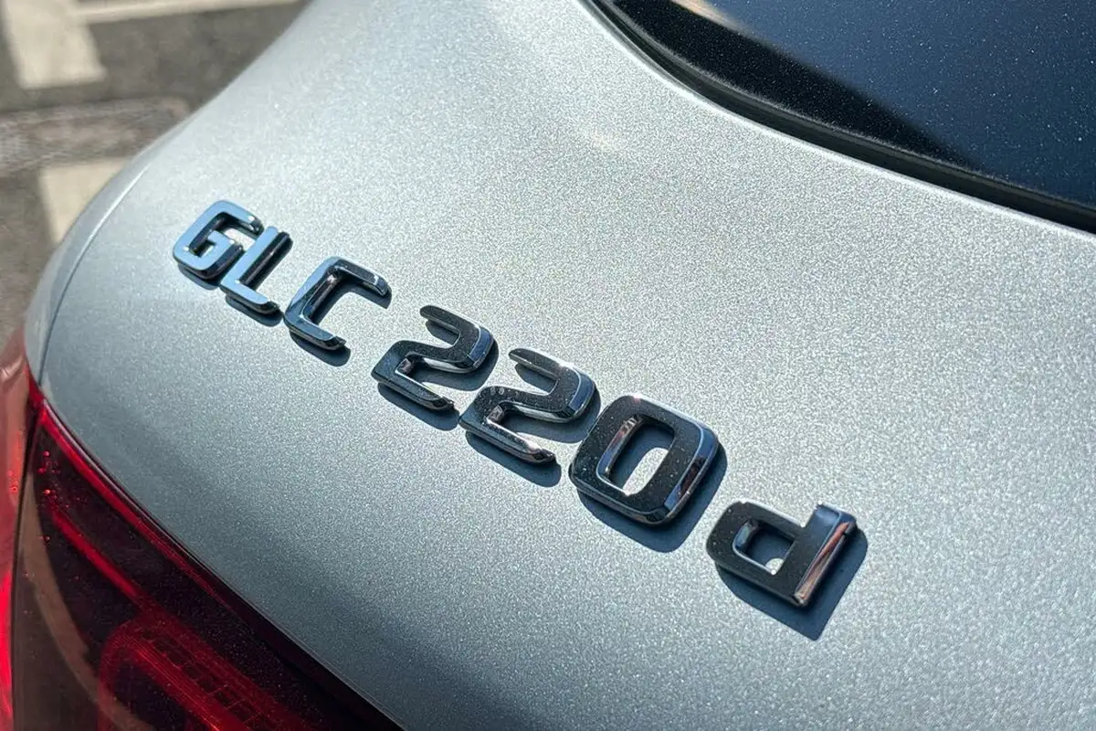 2021-mercedes-benz-glc-class-20d-glc220d-amg-line-premium-station-wagon-5d-1950cc-4matic-plus-big-47