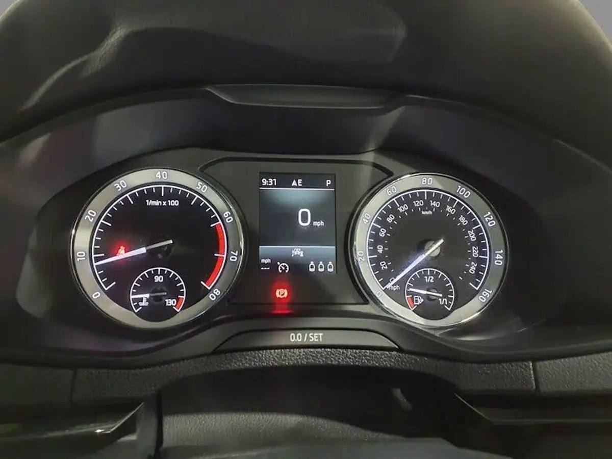 2022-skoda-karoq-15-tsi-se-l-dsg-big-8
