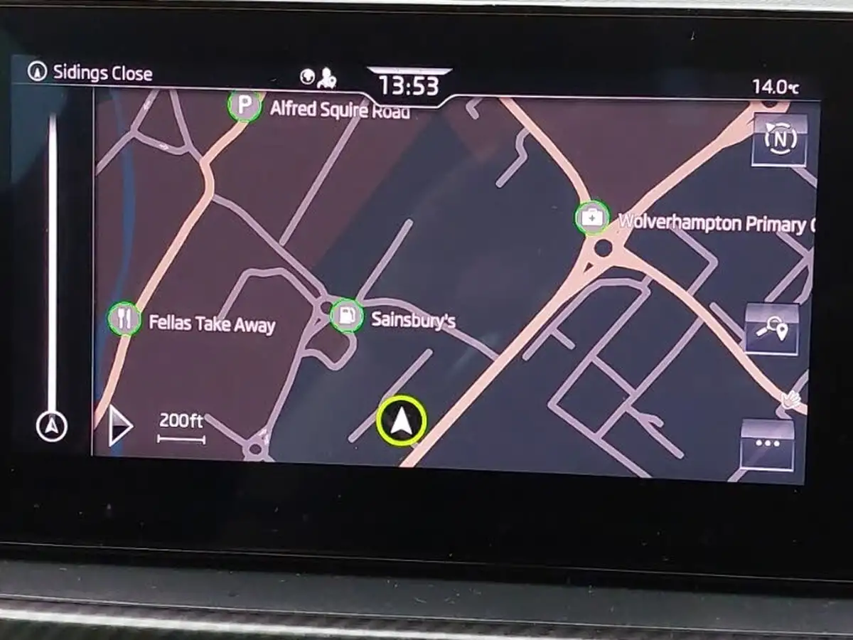 2021-skoda-kamiq-10-tsi-monte-carlo-109ps-big-16
