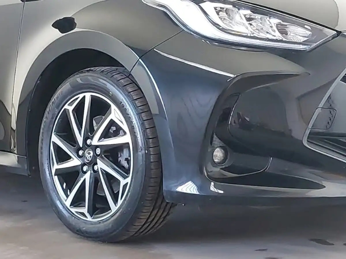 2022-toyota-yaris-15-vvt-i-design-big-8