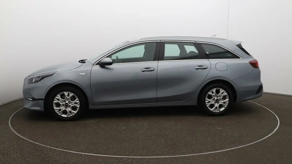 2022-kia-ceed-10-t-gdi-2-sportswagon-big-4