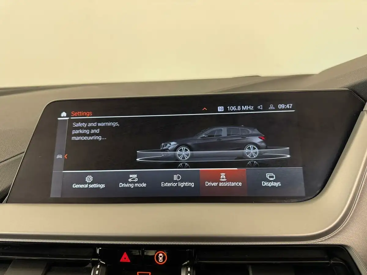 2023-bmw-1-series-15-118i-se-big-58