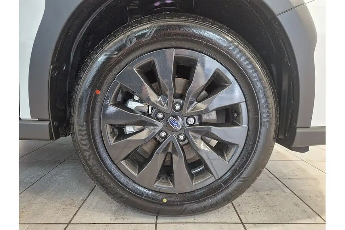 2024-subaru-outback-25i-field-big-1