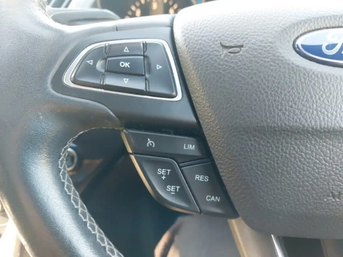 2017-ford-kuga-20tdci-st-line-x-180ps-awd-big-11