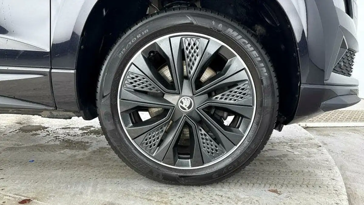 2022-skoda-karoq-15-tsi-sportline-big-4