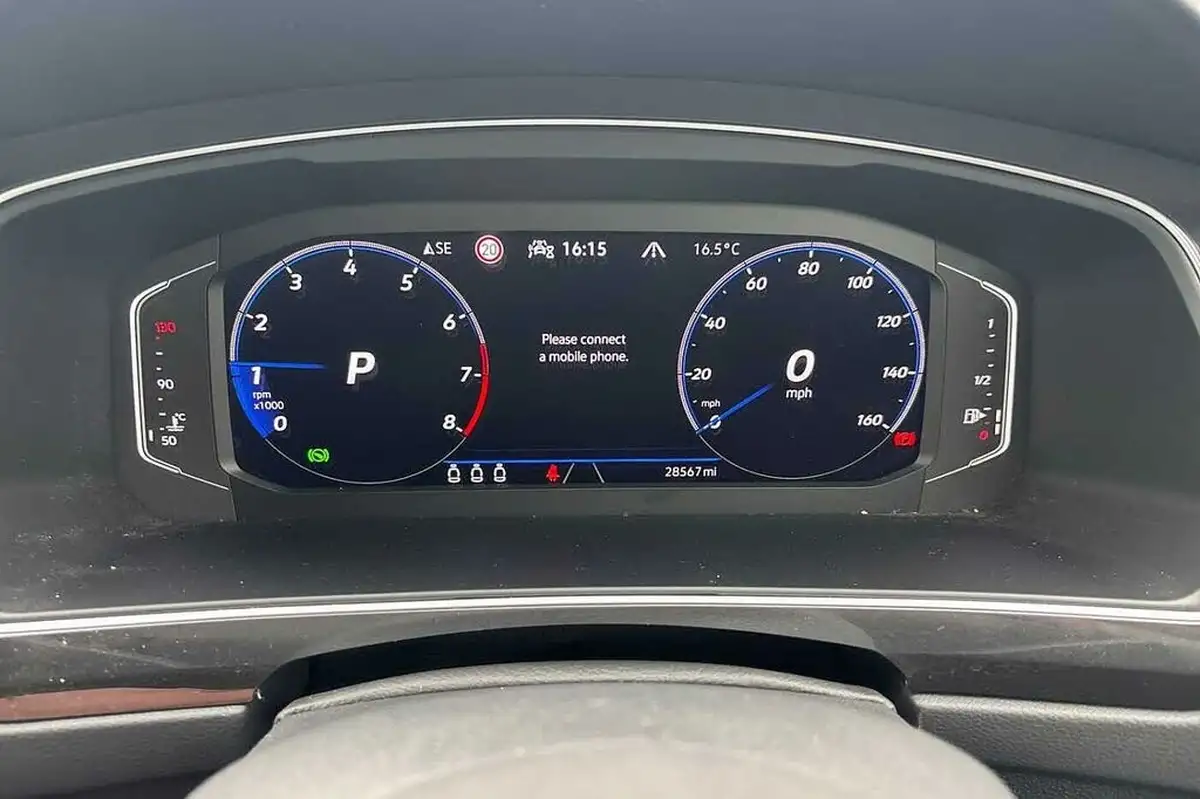 2022-volkswagen-tiguan-15-tsi-r-line-big-15