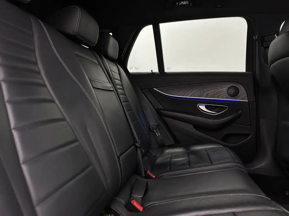 2019-mercedes-benz-e-class-20d-e220d-amg-line-edition-estate-5d-big-40