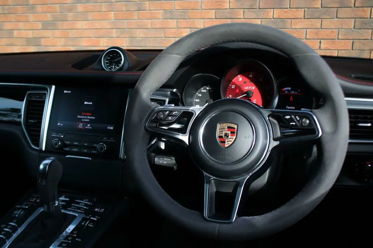 2017-porsche-macan-30-gts-ss-big-8