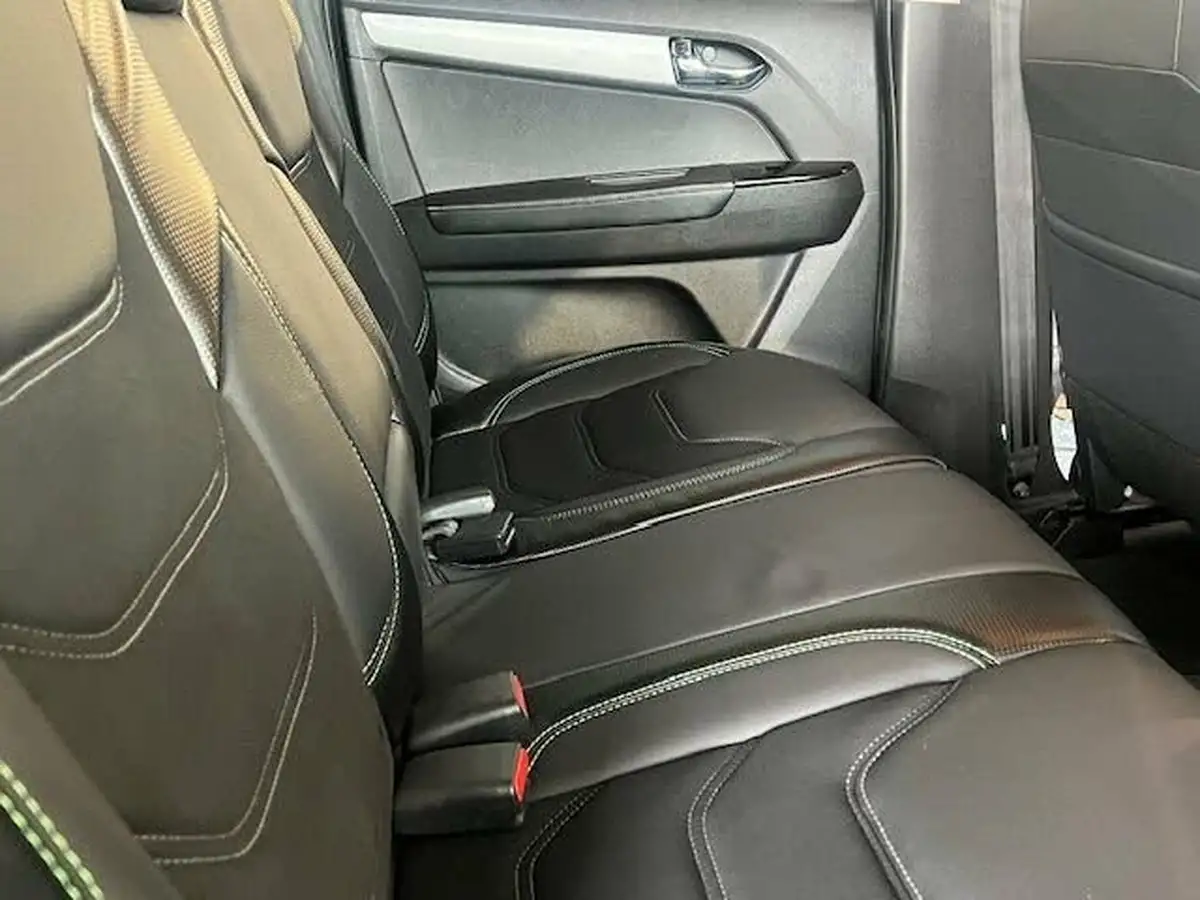2021-isuzu-d-max-19td-xtr-nav-auto-big-24