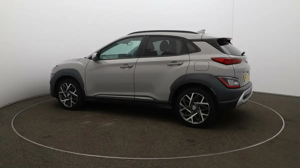 2022-hyundai-kona-16-gdi-premium-big-38