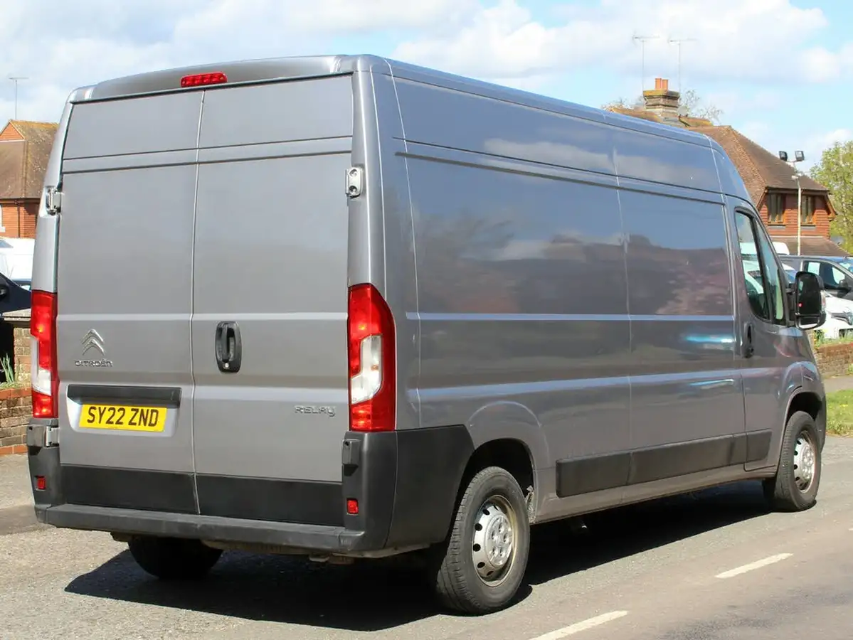 2022-citroen-relay-22bluehdi-35-l3h2-enterprise-panel-big-1