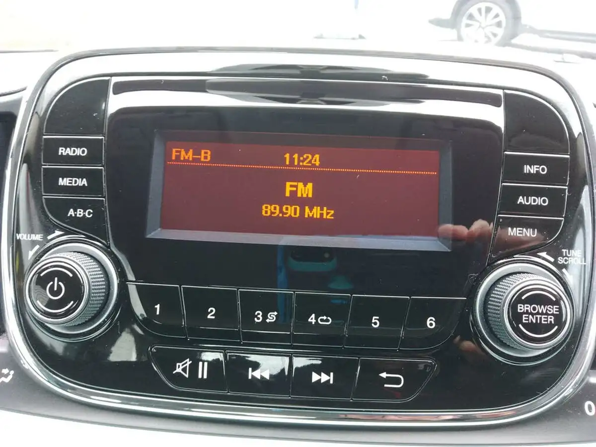 2017-fiat-500-12-pop-big-20