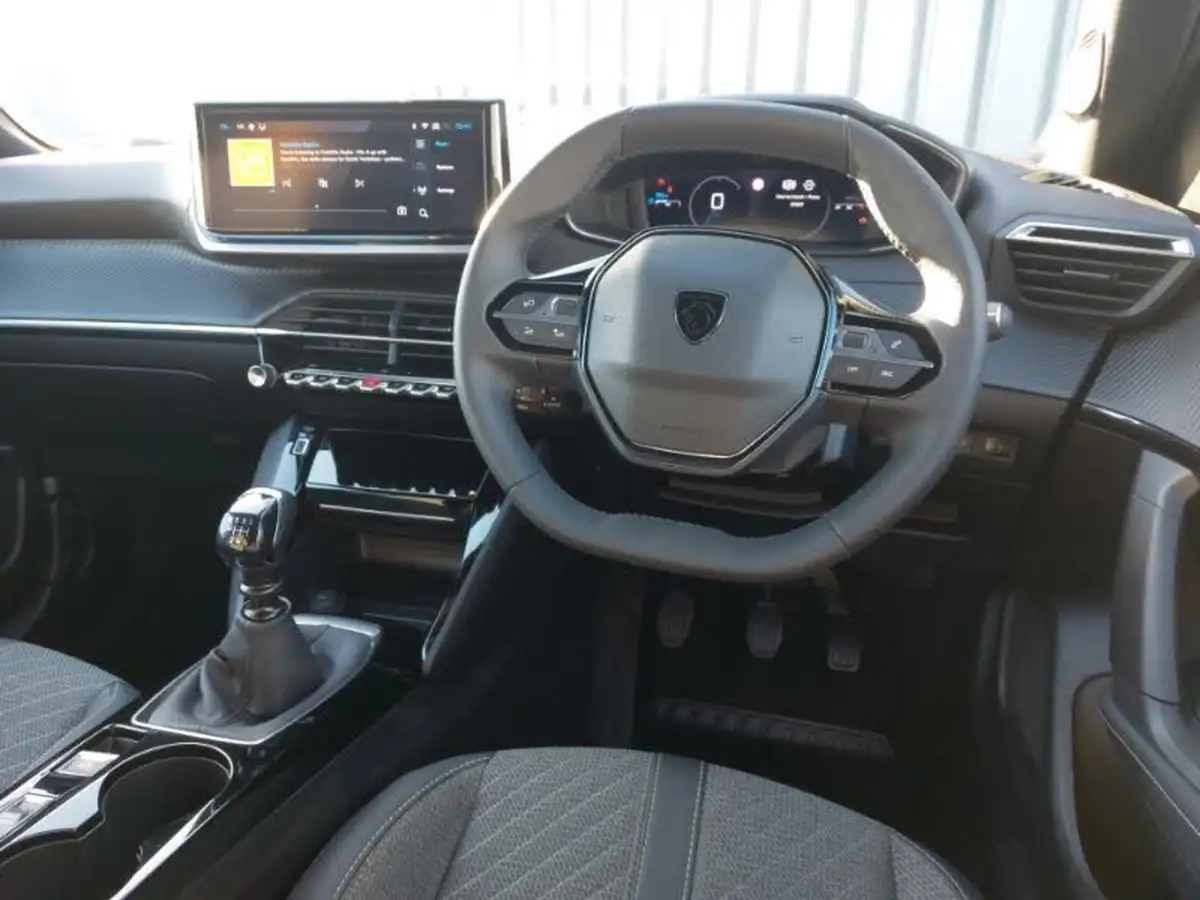 2024-peugeot-2008-suv-12-puretech-allure-130ps-big-6