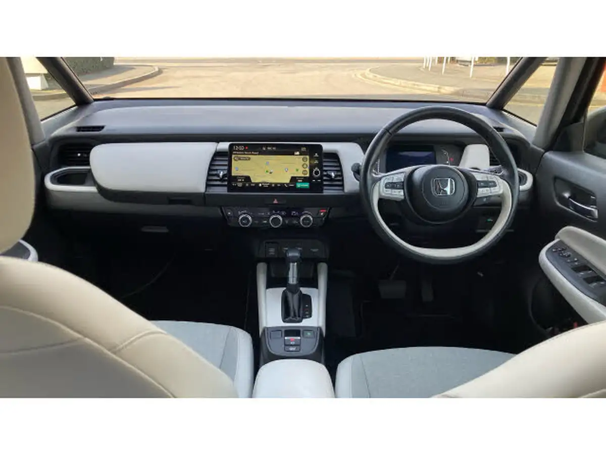 2022-honda-jazz-15-i-mmd-ex-107ps-big-3
