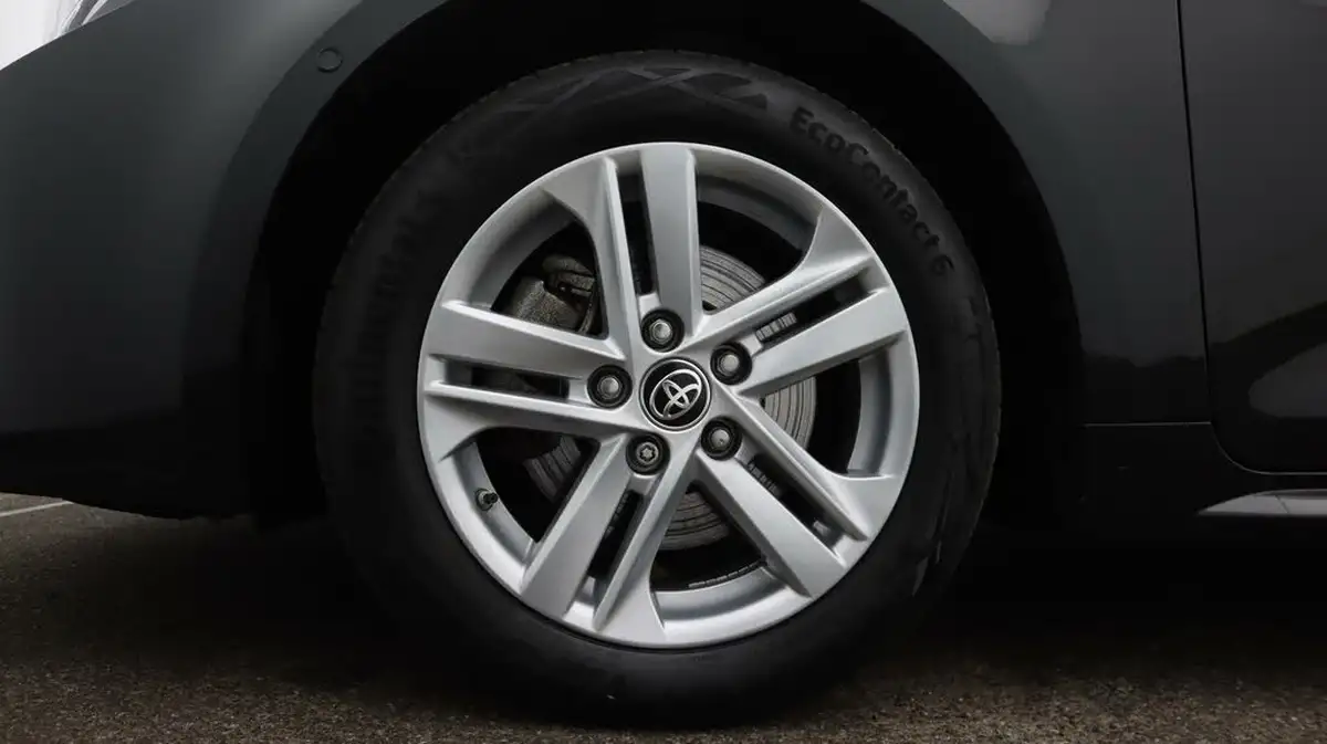 2021-toyota-corolla-20-vvt-i-icon-tech-touring-sports-big-18